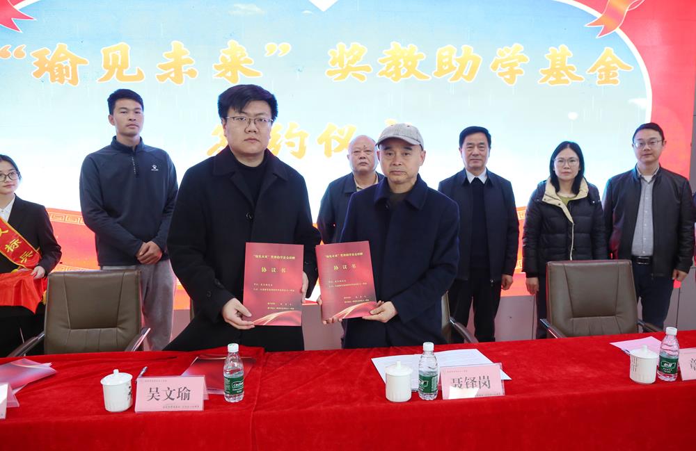 61fa68b171384c3eafdd3e6c42873f79.jpg 61fa68b171384c3eafdd3e6c42873f79.jpg