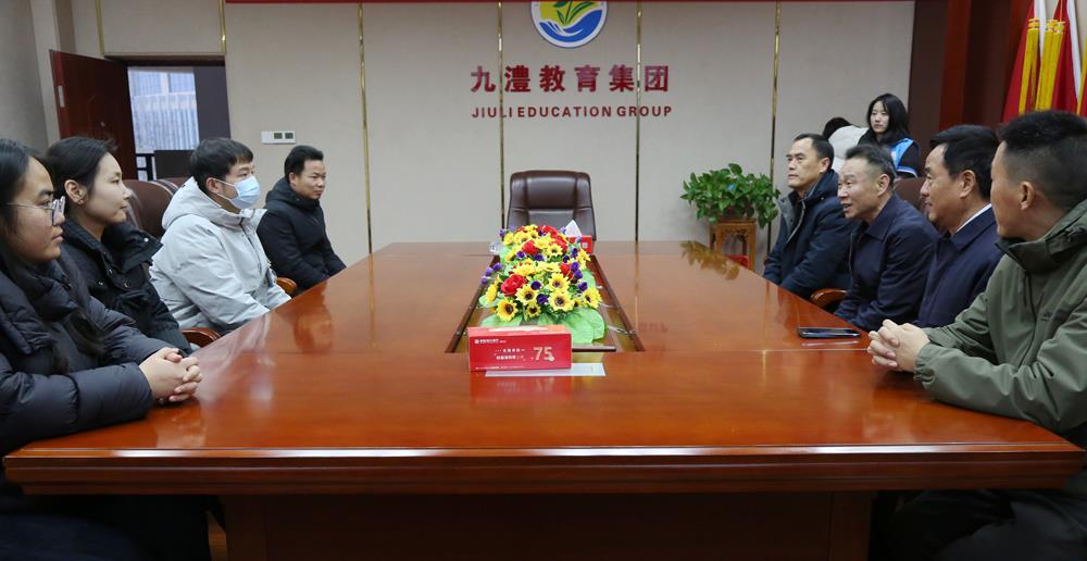 9a4f24ed46ed409784b20db565aeb99f.jpg 9a4f24ed46ed409784b20db565aeb99f.jpg